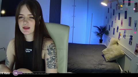 Snapshot of mila_nox chatting on 01-25-25, 08:53 Sasha online show from 01-25-25, 08:53