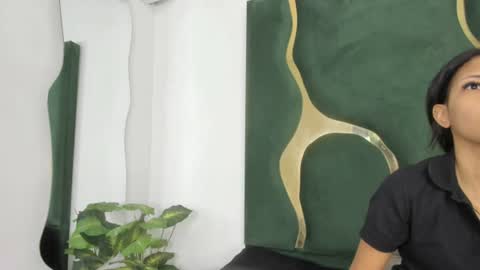 Snapshot of mila_petiteasm chatting on 07-10-26, 12:08 mila_petiteasm online show from 07-10-26, 12:08
