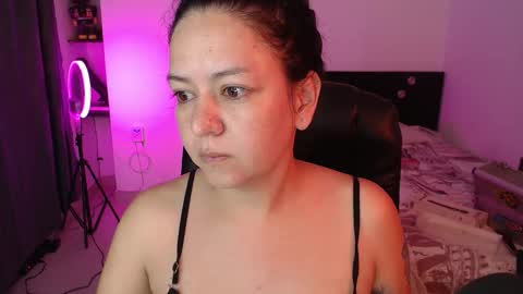 Snapshot of mila_phoenix chatting on 10-23-25, 09:41 mila_phoenix online show from 10-23-25, 09:41