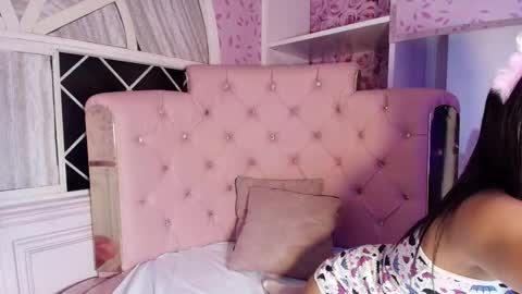 laura online show from 02-27-26, 03:39