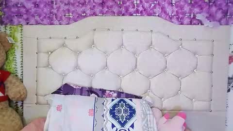 laura online show from 03-22-26, 03:54