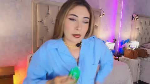 Snapshot of mila_smirnovavk chatting on 03-24-26, 04:06 MILA online show from 03-24-26, 04:06