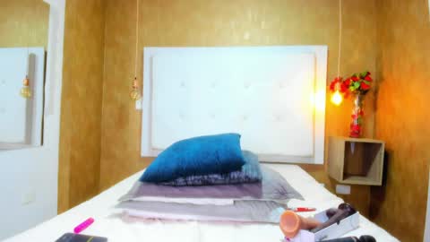 Snapshot of milaa_petite chatting on 04-13-26, 08:14 online show from 04-13-26, 08:14