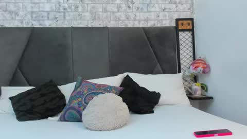 Snapshot of milaaadams chatting on 10-05-25, 10:13 mila online show from 10-05-25, 10:13