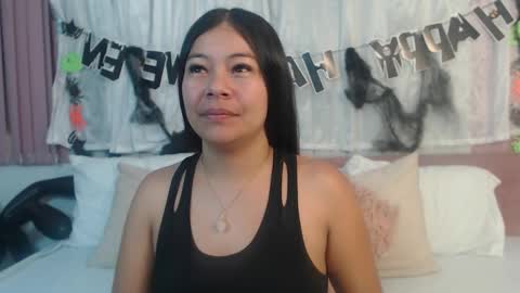 Snapshot of milaaadams chatting on 10-27-25, 10:41 mila online show from 10-27-25, 10:41