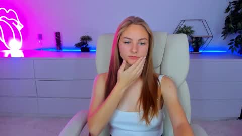 Milla online show from 10-05-25, 05:39