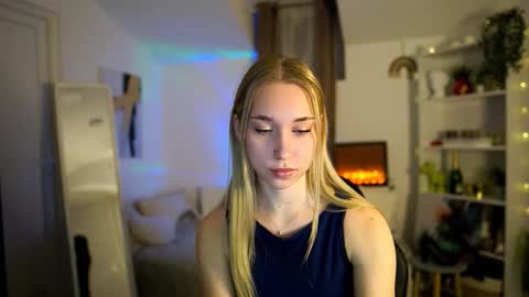 MilaBunny1 online show from 01-14-26, 11:16