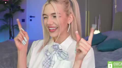 Mila and u can call me sweet bunny online show from 05-03-26, 09:37
