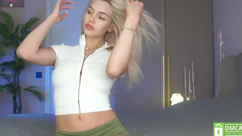Mila and u can call me sweet bunny online show from 05-08-26, 10:20