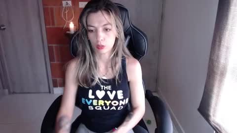 milacoxx8819 online show from 03-01-25, 03:05