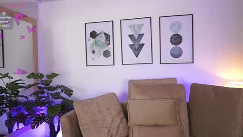 milacrave online show from 09-12-25, 11:43