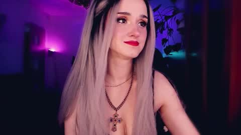 MiladyJolie online show from 10-22-25, 07:19