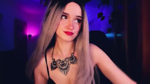 MiladyJolie online show from 11-15-25, 04:14