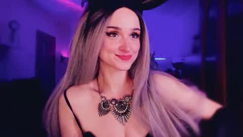 MiladyJolie online show from 12-23-25, 07:39