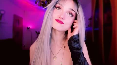 Snapshot of miladyjolie chatting on 03-01-26, 03:30 MiladyJolie online show from 03-01-26, 03:30