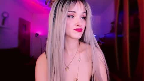 Snapshot of miladyjolie chatting on 03-03-26, 03:01 MiladyJolie online show from 03-03-26, 03:01