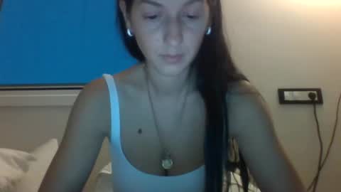 Snapshot of milagaborxx chatting on 09-23-25, 04:43 MilaGabor online show from 09-23-25, 04:43