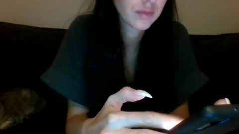 Snapshot of milagaborxx chatting on 11-18-25, 05:06 MilaGabor online show from 11-18-25, 05:06