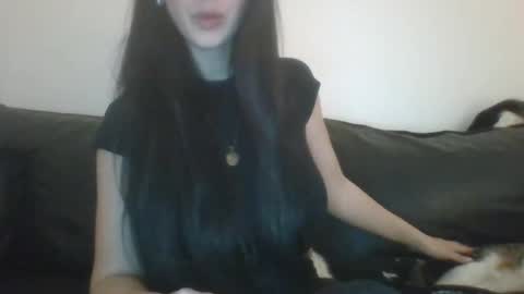 Snapshot of milagaborxx chatting on 02-27-26, 10:43 MilaGabor online show from 02-27-26, 10:43
