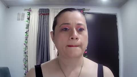 Snapshot of milagros_latin chatting on 11-09-25, 05:44 milagros_latin online show from 11-09-25, 05:44