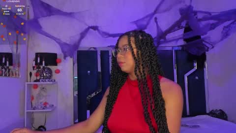 Milenna online show from 10-22-25, 04:24