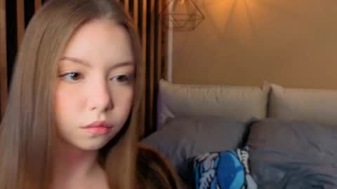 Mila online show from 04-29-26, 03:16