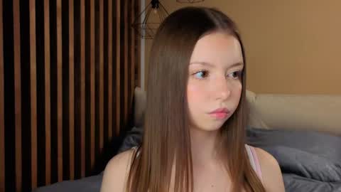 Mila online show from 05-09-26, 03:17