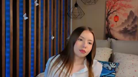 Mila online show from 06-12-26, 03:11