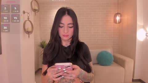 Mila  online show from 05-14-26, 11:39