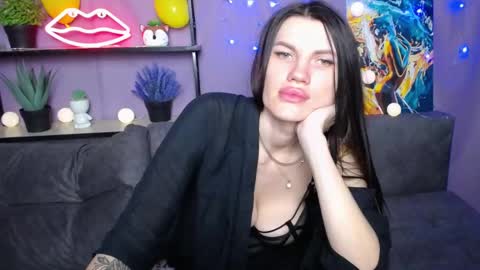 Snapshot of milaloona chatting on 01-23-25, 03:43 Milaloona online show from 01-23-25, 03:43