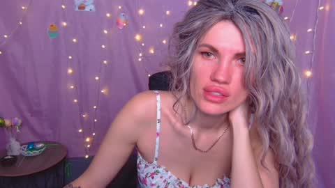 Snapshot of milaloona chatting on 04-12-26, 06:07 Milaloona online show from 04-12-26, 06:07