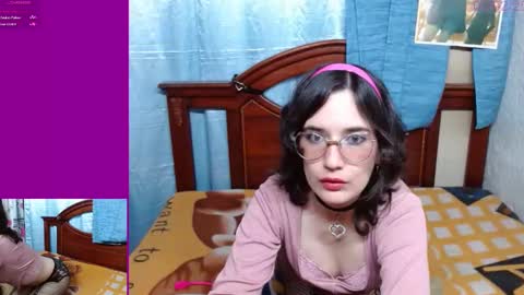 Snapshot of milalunala chatting on 02-11-25, 12:49 Mila-Lunala online show from 02-11-25, 12:49
