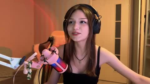 Snapshot of milamiuu chatting on 01-09-26, 02:53 milamiuu online show from 01-09-26, 02:53