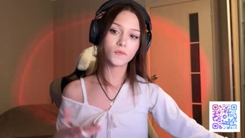 milamiuu online show from 03-06-26, 03:08