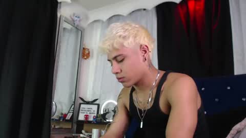 Milan Anxel online show from 07-17-26, 01:12