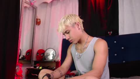 Milan Anxel online show from 07-30-26, 01:26