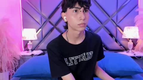 milan_lewiss online show from 02-10-26, 11:58