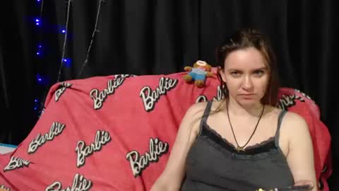 Snapshot of milana696969 chatting on 06-17-26, 05:36 MilAna online show from 06-17-26, 05:36