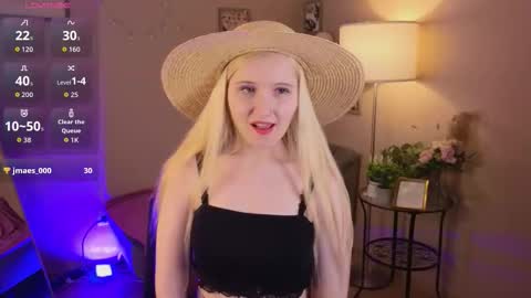 Milana online show from 11-28-25, 12:24