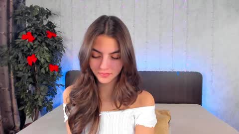 Snapshot of milana_crystal_ chatting on 12-15-24, 08:08 Milana online show from 12-15-24, 08:08