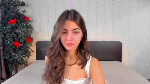 Snapshot of milana_crystal_ chatting on 12-16-24, 08:09 Milana online show from 12-16-24, 08:09