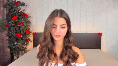 Snapshot of milana_crystal_ chatting on 12-26-24, 11:21 Milana online show from 12-26-24, 11:21