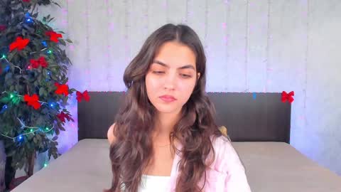 Snapshot of milana_crystal_ chatting on 12-29-24, 11:18 Milana online show from 12-29-24, 11:18
