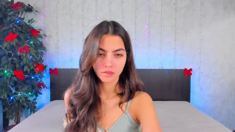 Snapshot of milana_crystal_ chatting on 01-09-25, 08:13 Milana online show from 01-09-25, 08:13