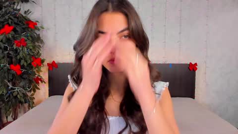 Snapshot of milana_crystal_ chatting on 01-15-25, 08:09 Milana online show from 01-15-25, 08:09
