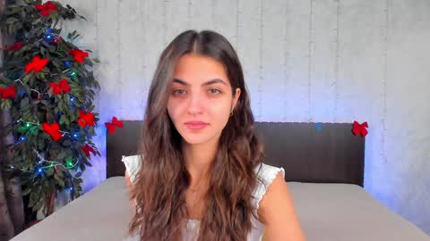 Snapshot of milana_crystal_ chatting on 01-17-25, 08:24 Milana online show from 01-17-25, 08:24