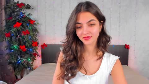 Snapshot of milana_crystal_ chatting on 01-23-25, 11:15 Milana online show from 01-23-25, 11:15
