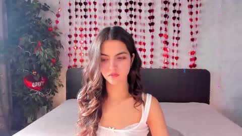 Snapshot of milana_crystal_ chatting on 02-25-25, 11:30 Milana online show from 02-25-25, 11:30