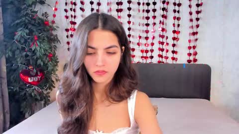 Snapshot of milana_crystal_ chatting on 02-27-25, 08:06 Milana online show from 02-27-25, 08:06