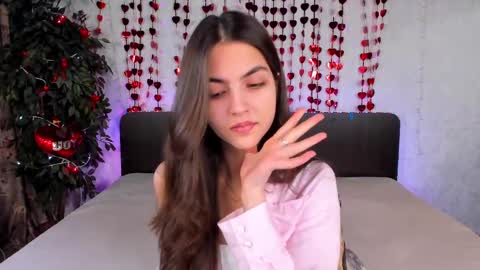 Snapshot of milana_crystal_ chatting on 03-03-25, 01:53 Milana online show from 03-03-25, 01:53